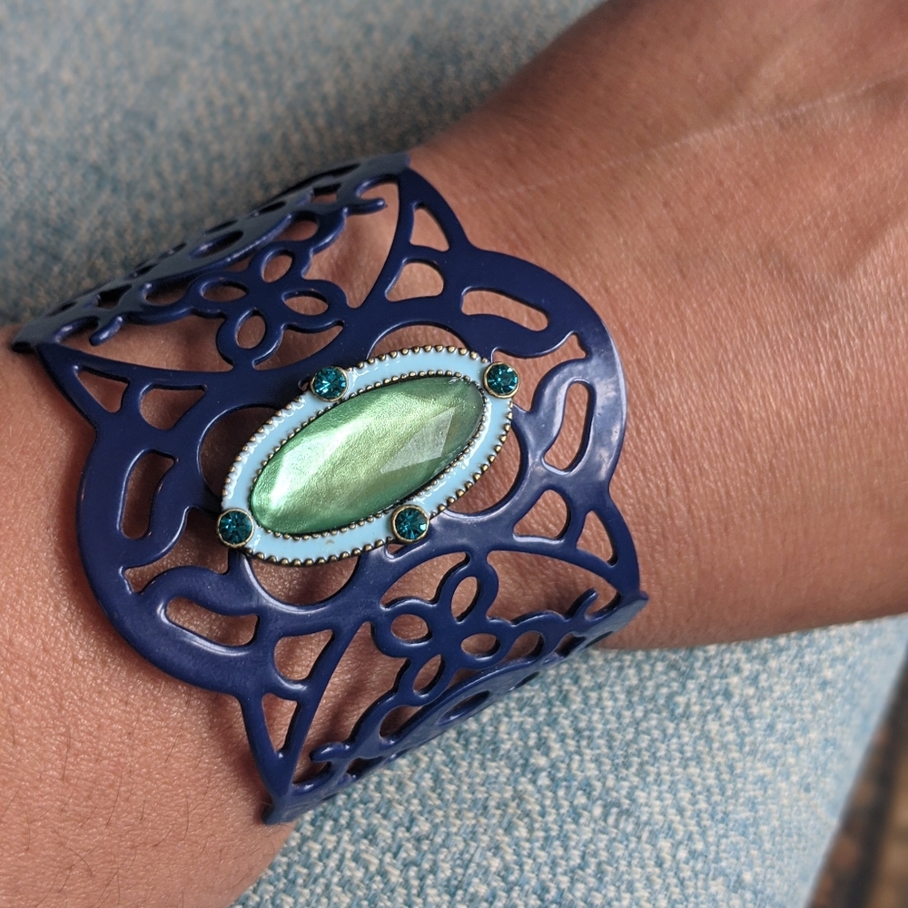Bracelet - Picture 3 of 3